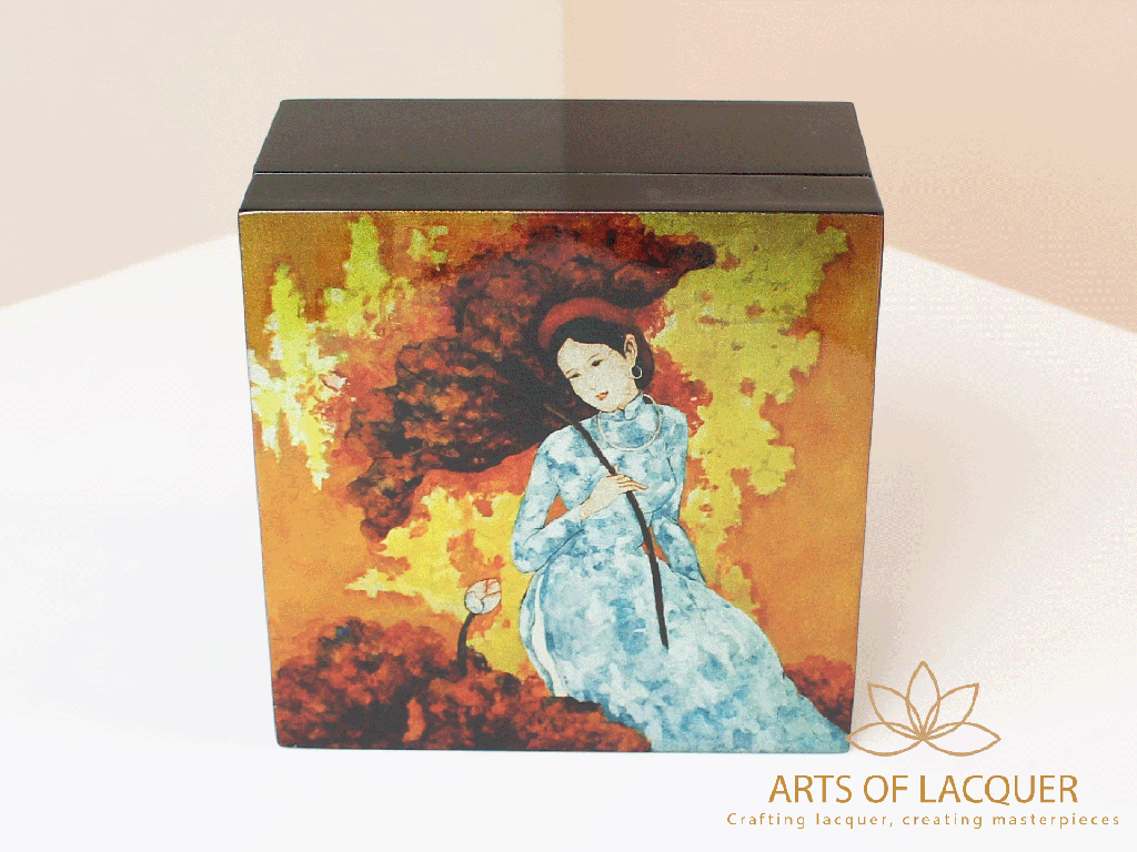 Traditional Ao Dai Lacquer Vintage Jewelry Box