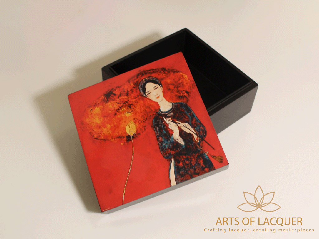 Vintage Elegance Lacquered Jewelry Box with Artistic Lady and Floral Motif