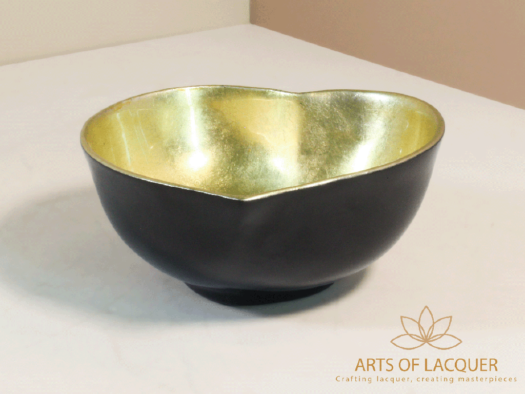 Radiant Gold Heart Lacquer Bowl