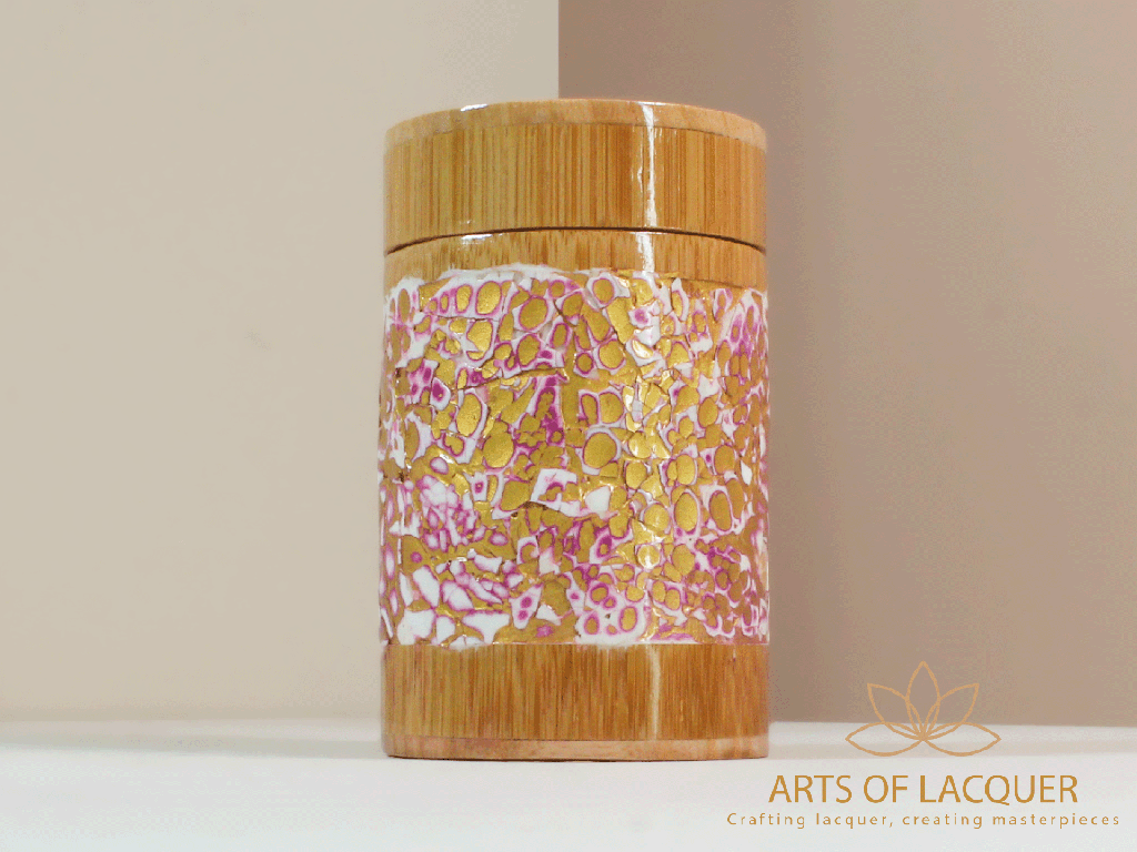 Purple Bamboo Lacquer Jar with Eggshell Mosaic