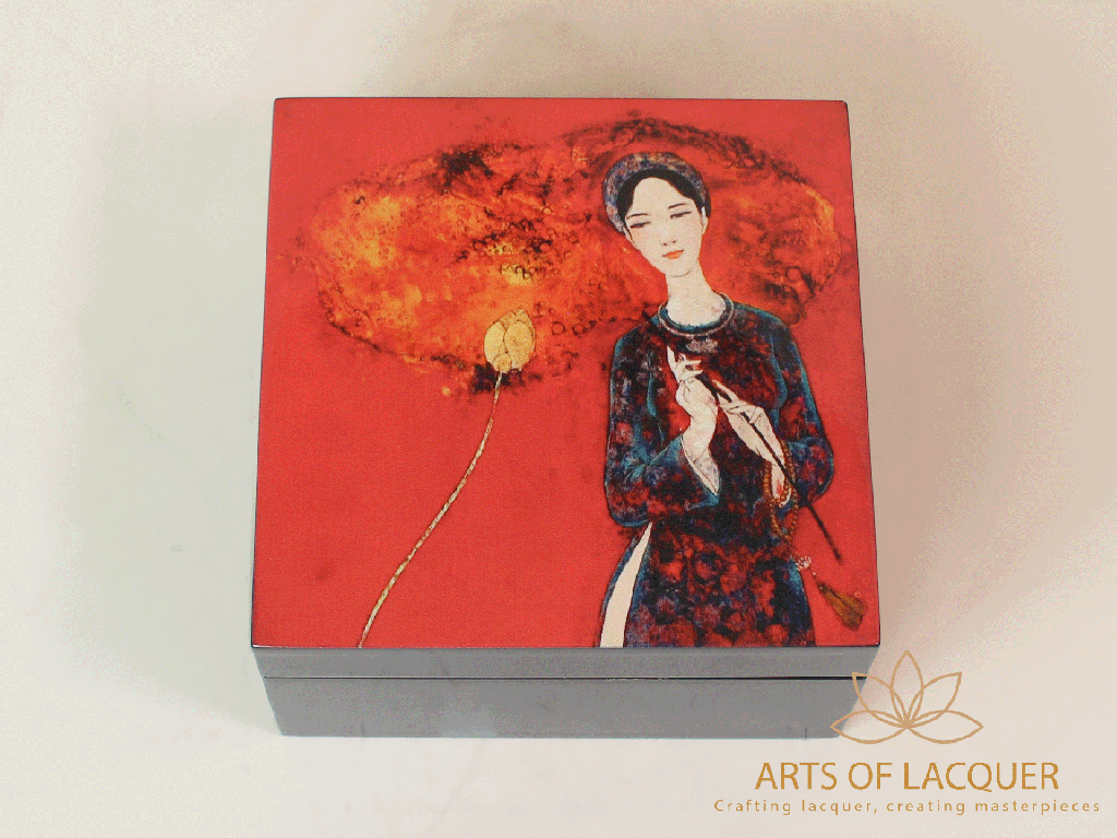 Vintage Elegance Lacquered Jewelry Box with Artistic Lady and Floral Motif